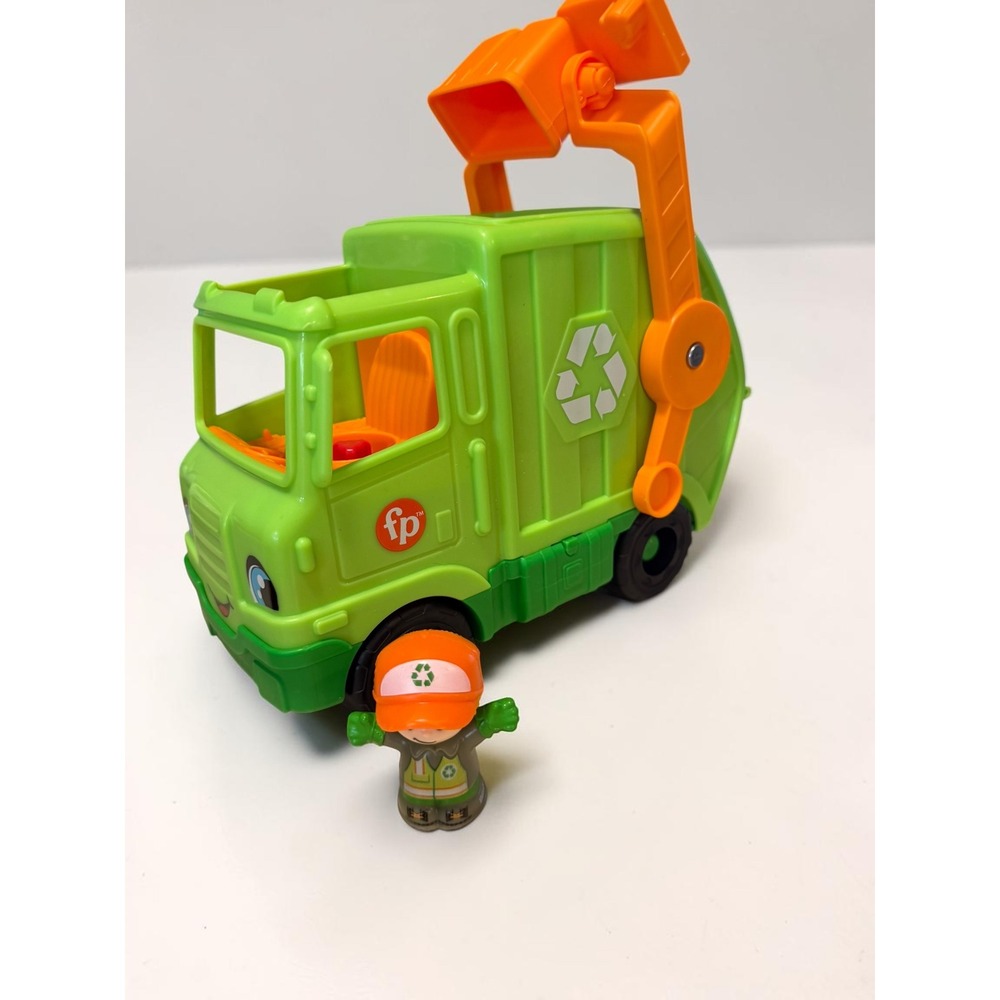 Fisher-Price Little People Recycling Truck  Vehicle with Figure everything works